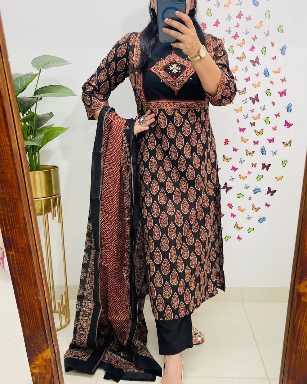 Mughal/Kalamkari Fusion Azrak Bagru Print Black Kurti Pant Dupatta Set