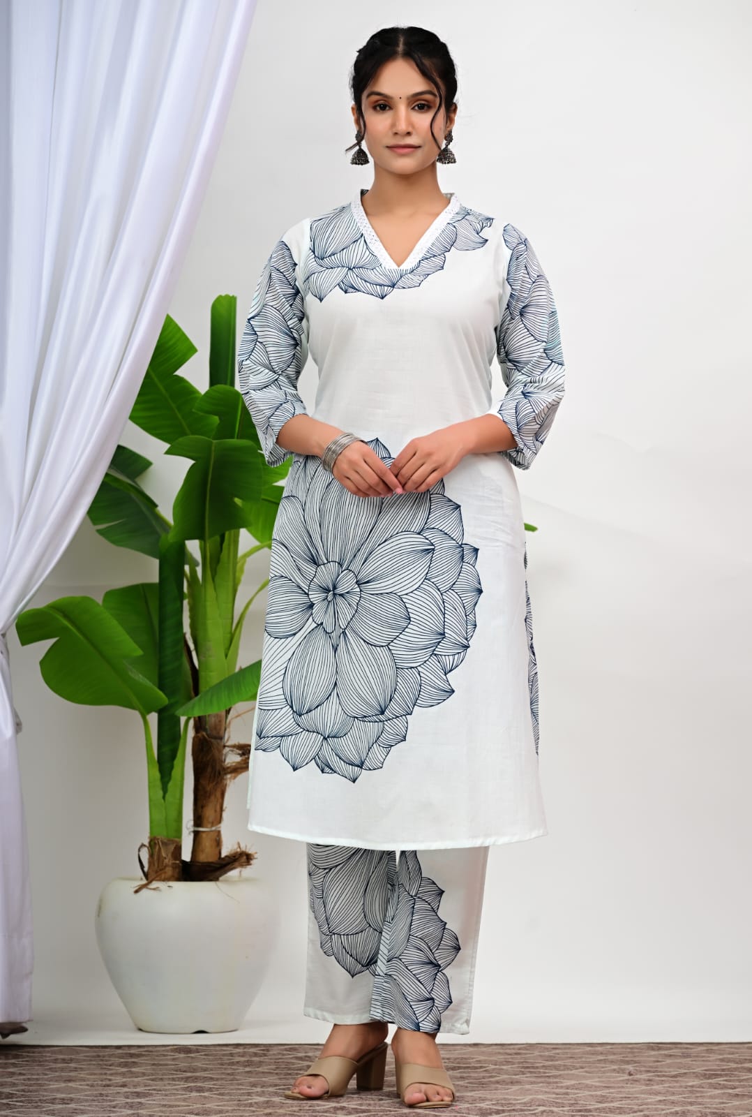 White Floral Printed Cotton Kurta Pant Set for Women